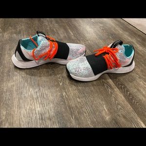 Under Armour Sneakers